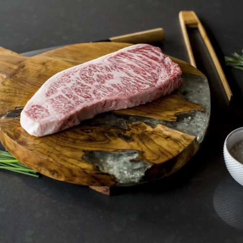 KEY CONSIDERATIONS FOR BUYING WAGYU BEEF FROM THE ONLINE MEAT MARKET