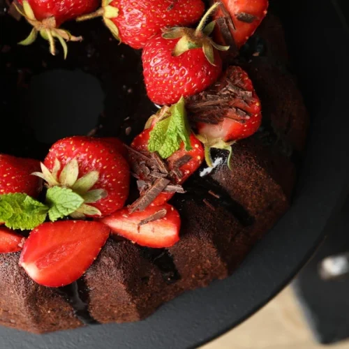Why a Chocolate Strawberry Cake Is a Popular Choice for Events